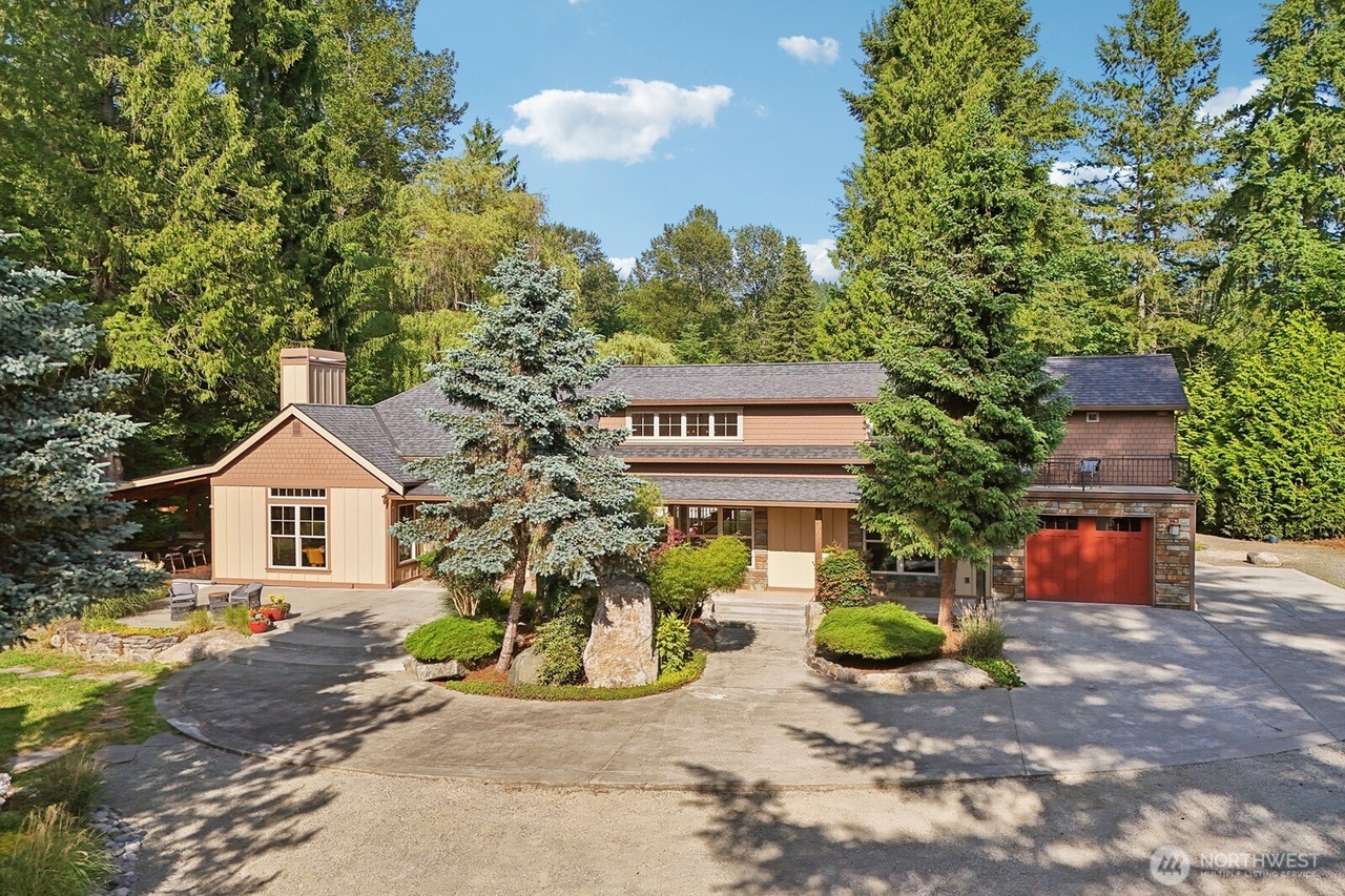 Renton, WA 98059 | 4 beds | 3 baths | $1,689,000